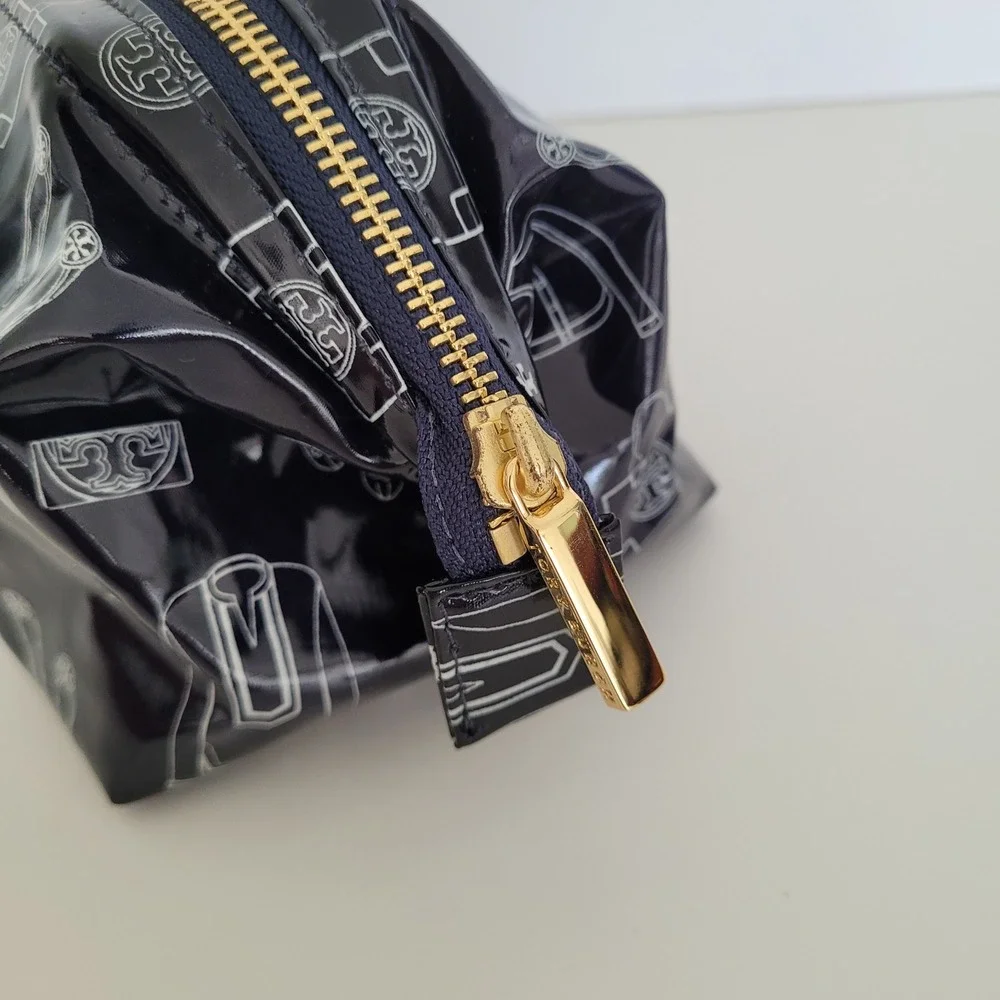 Tory Burch Navy Blue Patent Illustrative Print Cosmetic Bag Makeup Case Gold Log